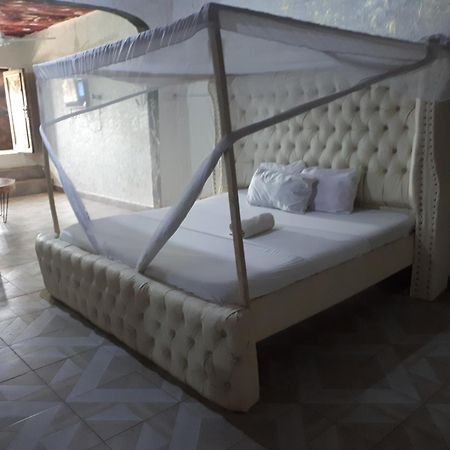 Baba Lao Hotel Malindi Bagian luar foto