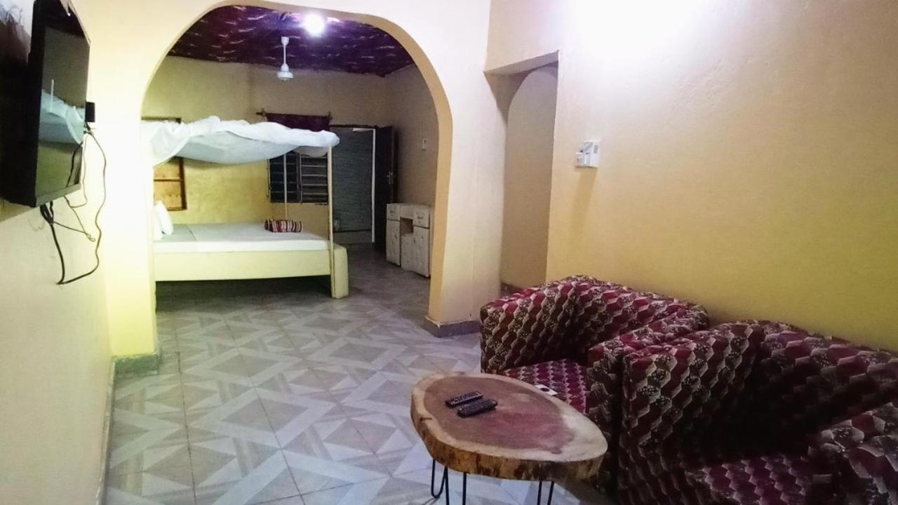 Baba Lao Hotel Malindi Bagian luar foto
