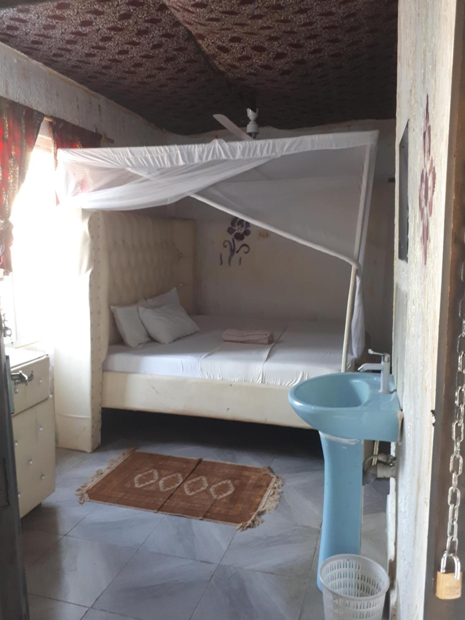 Baba Lao Hotel Malindi Bagian luar foto