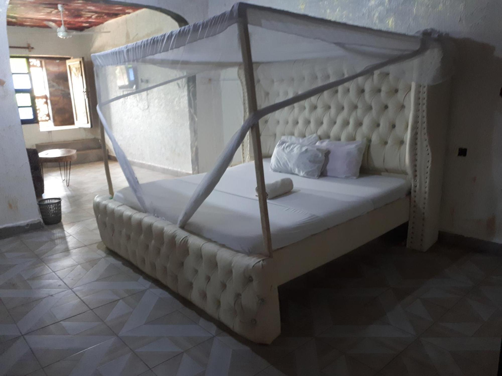 Baba Lao Hotel Malindi Bagian luar foto